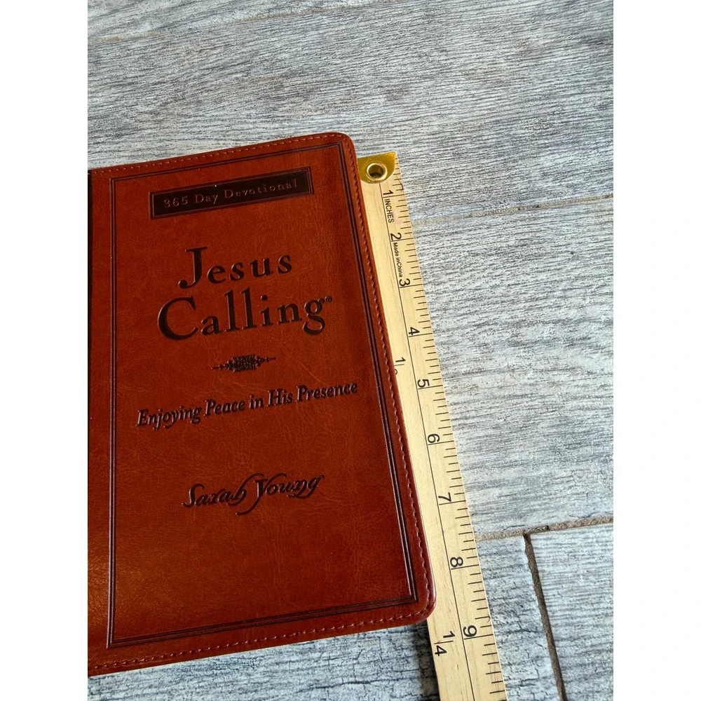 Thomas Nelson Jesus Calling Devotional Sarah Young Brown Leathersoft 365 Day